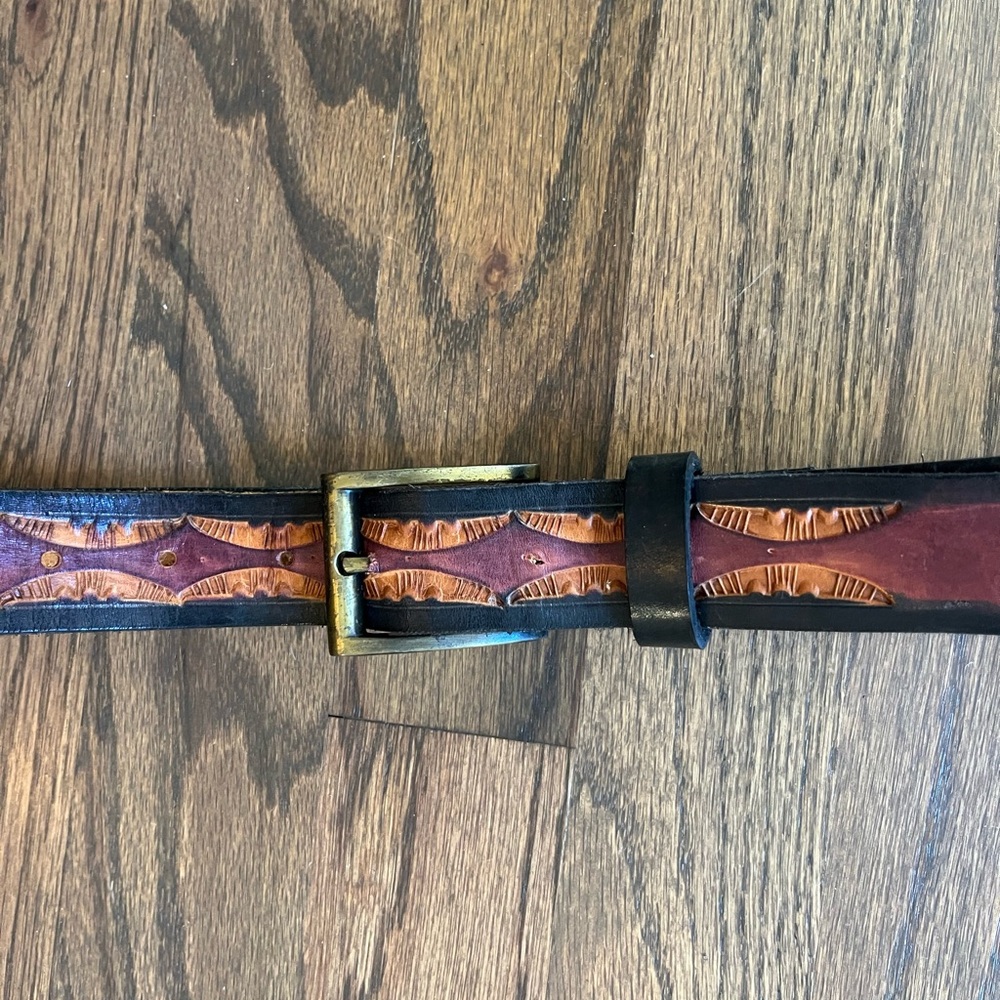 VTG Handmade Mens or Woman’s Western Cowboy Leather Belt Embossed Design